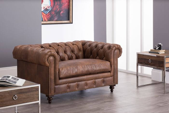 1.5 seater chesterfield chair