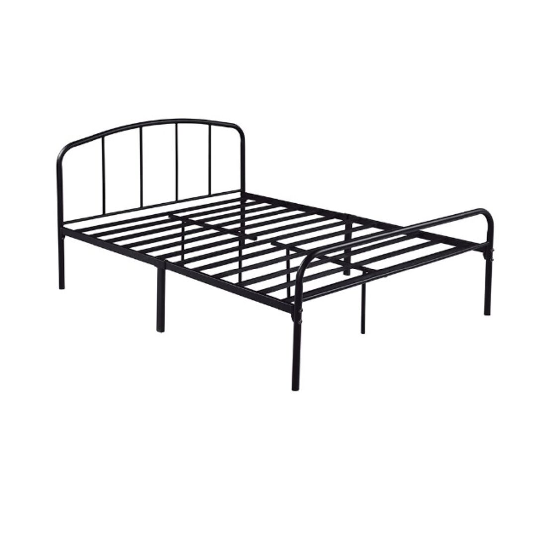 Black metal double deals bed