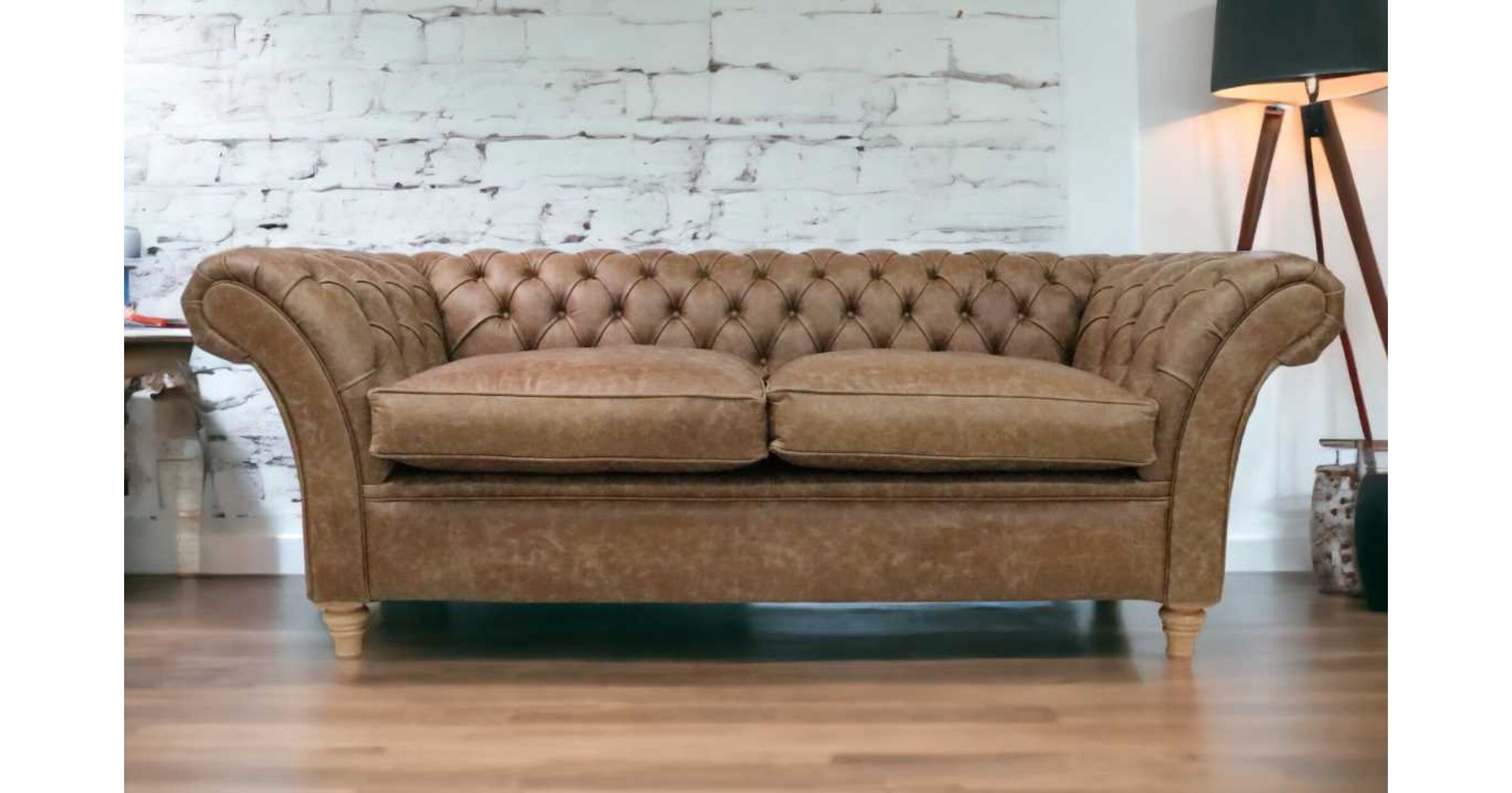 Cracked Wax Tan Chesterfield Balmoral 3 Seater Sofa | DesignerSofas4U